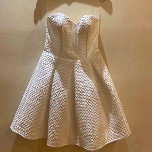 White Gracia strapless dress